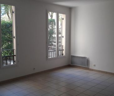 location Appartement F5 DE 105.9m² À VERSAILLES - Photo 3