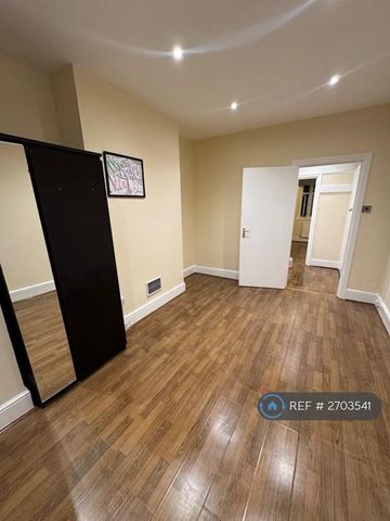 2 bedroom maisonette to rent - Photo 3