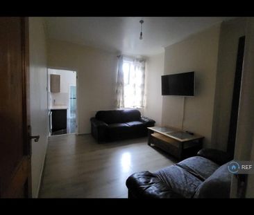4 bedroom terraced house to rent - Photo 3