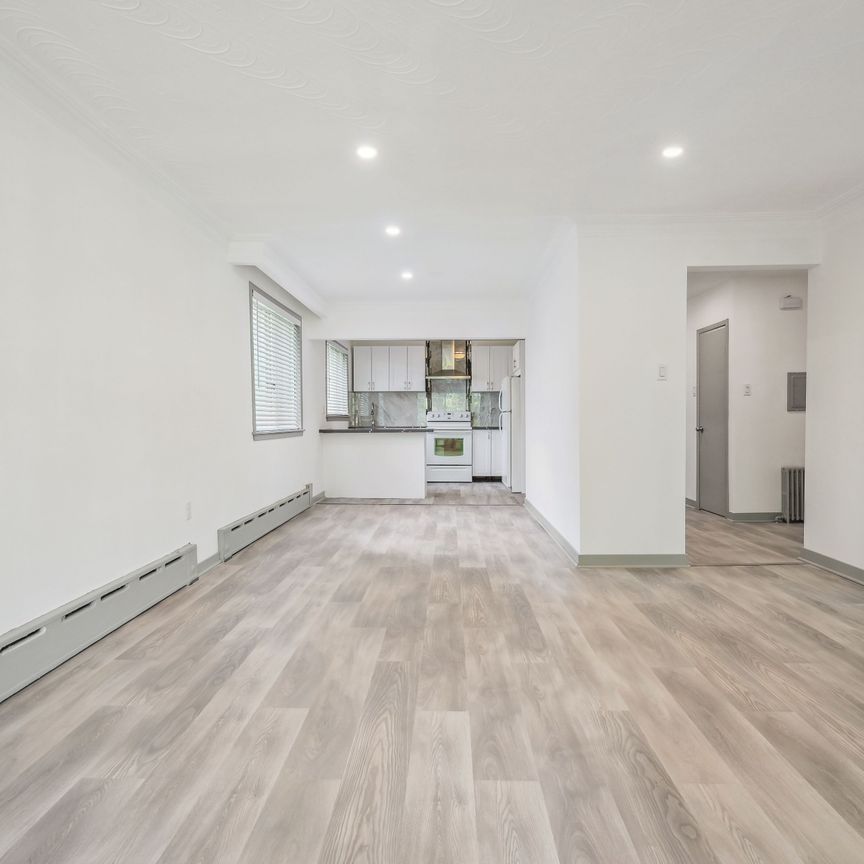 For Lease - 18 Thirty Third Street Unit# 3, Toronto, Ontario - Photo 1