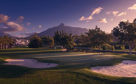 Luxury Villa for rent in Marbella Del Este, Spain - Photo 2