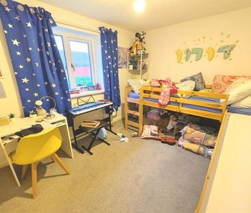 4 Bedroom Detached To Let - Photo 3