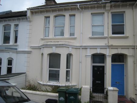 3 bedroom terraced house to rent - Photo 5