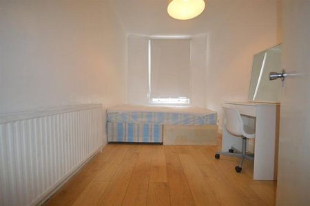 House share to rent - Photo 2
