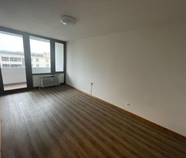 Gemütliche und helle 2-Zimmer Wohnung in ruhiger Lage mit Loggia, A... - Foto 3