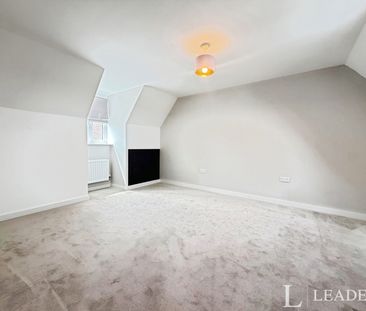 4 bedroom house to rent Apricot Mews, Tiptree, Colchester, Essex, CO5 - Photo 3
