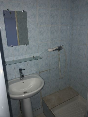 Location Appartement 2 pièces 30m² MARSEILLE 15ème - Photo 3