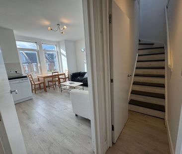 3 bedroom flat to rent - Photo 2
