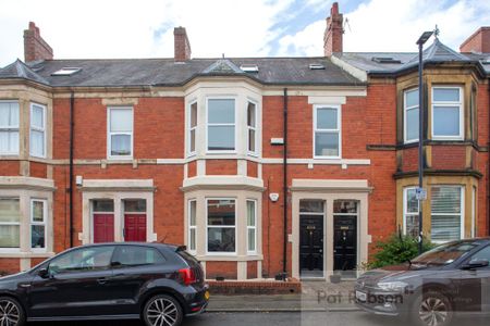 Ashleigh Grove, Newcastle Upon Tyne - Photo 2