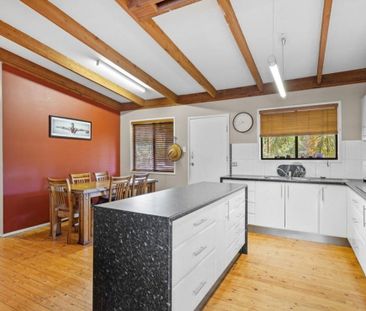 Family Friendly 3 Bedroom home - Photo 1