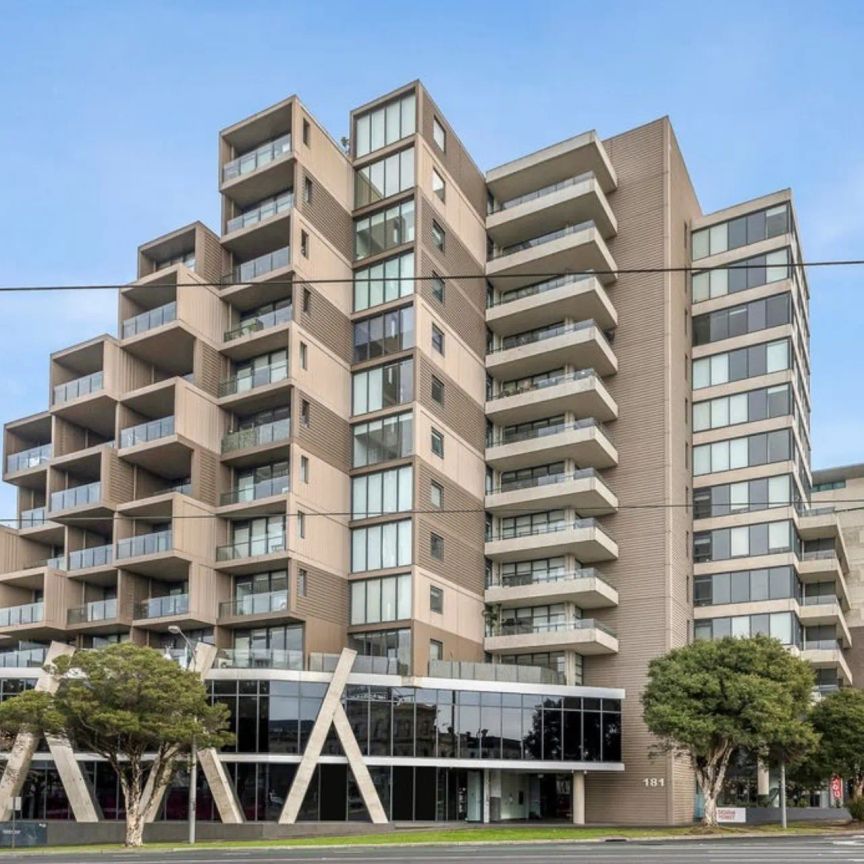 Live the High Life! Spacious 10th-Floor Apartment with Sweeping City & Bay Views - Photo 1