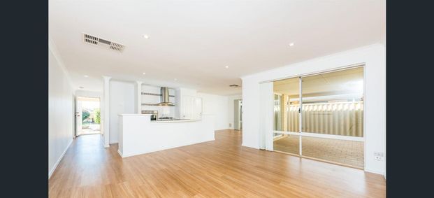 4x2 Family Home with Multiple Living Areas in Butler! - Photo 1