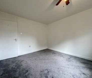 Fountains Close, Basingstoke, RG24 - Photo 5