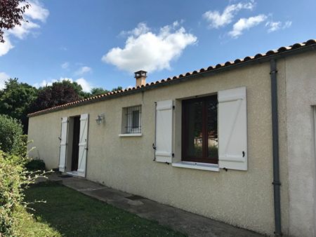 Location maison 4 pièces, 107.00m², Saint-Agnant - Photo 3