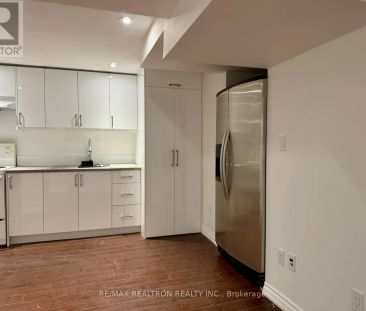 158 STAVE CRESCENT - Photo 1