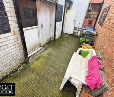 High Street, Cradley Heath, B64 - Photo 3