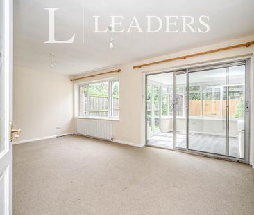 3 bedroom terraced house to rent - Photo 1