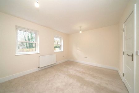 3 bed End Terrace House for rent - Photo 4