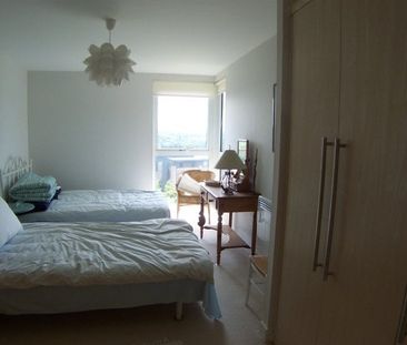Sandling Park, Sandling Lane, Maidstone - Photo 2