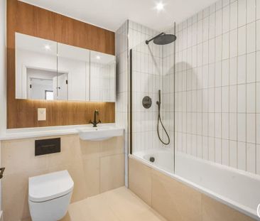 Capital Interchange Way Brentford TW8 - Photo 4