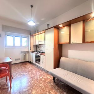 Bilocale in affitto - Photo 2