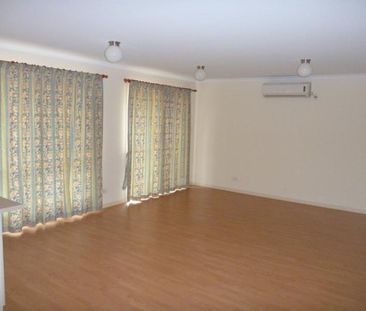 Modern Comfort in a Prime Ridgehaven Location - Photo 2