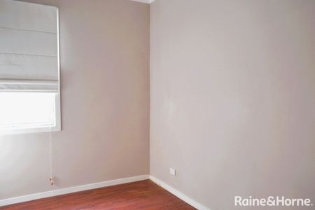 Charming 3-bedroom home - Photo 2