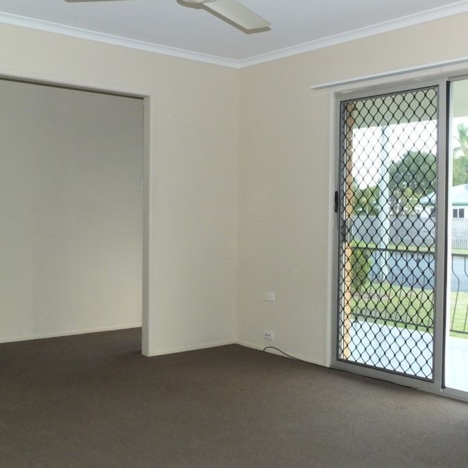 WELL PRESENTED THREE BEDROOM HOME - Photo 1