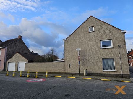 RUIME WONING MET DUBBEL GARAGE EN TUINTJE - Foto 4