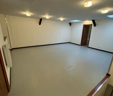 Location Appartement 2 pièces 45m² CHATELLERAULT 86100 - Photo 3