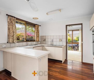 CLOSE TO THE BEACH | THREE BEDROOMS | GREAT LOCATION - Photo 5