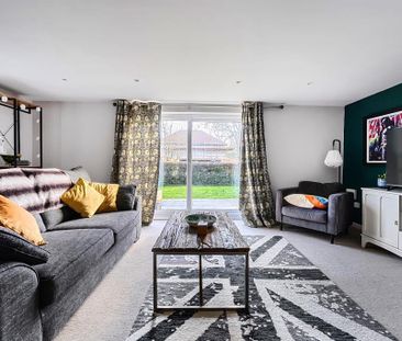 3 bedroom detached house to rent - Photo 3