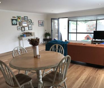 3 bedroom townhouse in Central Gerringong - Photo 1