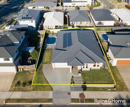 4 Vanstone Way, Redland Bay, QLD 4165 - Photo 5