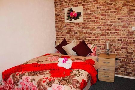 1 bedroom in a house share to rent - Photo 5