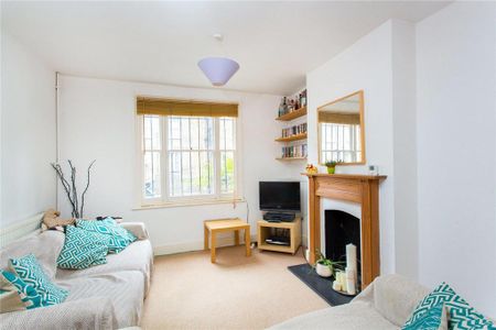 3 bedroom terraced house to rent - Photo 2