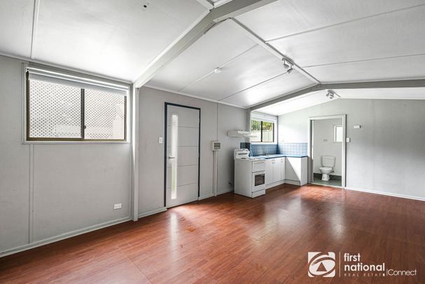 Impressive Family Home with Versatile Detached Studio - Photo 1