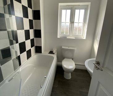 2 bedroom end of terrace house to rent - Photo 6