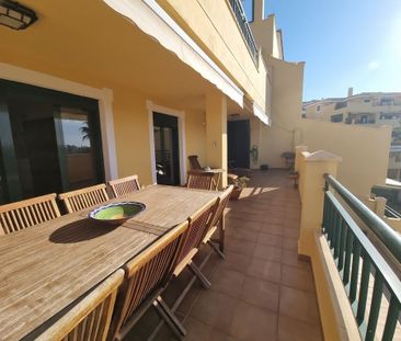 3 room luxury Apartment for rent in Benalmádena, Andalusia - Photo 4