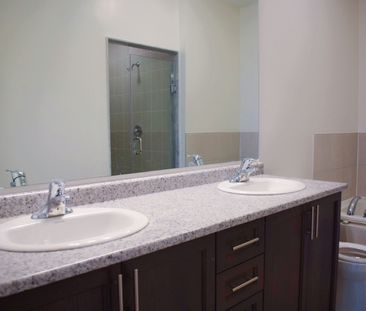 For Lease - 41 Luzon Avenue, Markham, Ontario - Photo 5