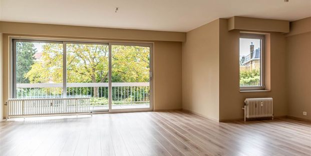 Appartement te huur in Ukkel voor € 1.750 met 3 slaapkamers - Foto 1