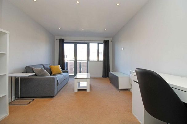 1 bedroom flat to rent - Photo 1