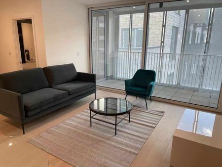 London Square Bermondsey 9 One Bed Apartment - Photo 2