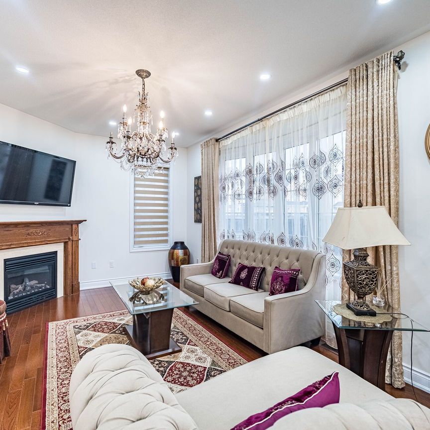 For Lease - 1 Orangeblossom Trail, Brampton, Ontario - Photo 1