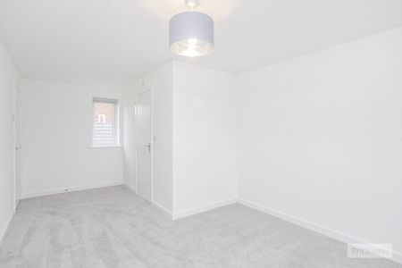 Vitellius Close, NUNEATON - Photo 2