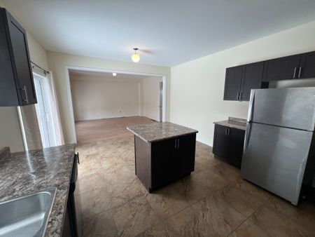 For Lease - 152 Allegra Drive, Wasaga Beach, Ontario - Photo 4