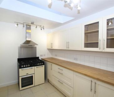 5 bedroom terraced house to rent - Photo 2