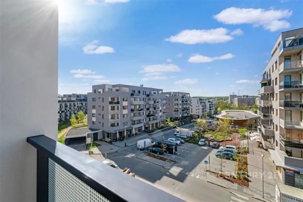 Zcela nové prémiové 2+kk s lodžií na pronájem. Klimatizace, spotřebiče Siemens. Garážové stání. Blízko přírodě a metru – Praha 9 Suomi Hloubětín. - Photo 1