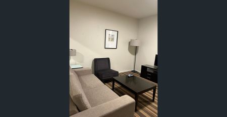 Fully furnished apartment in the heart of the CBD (Utilities included) - Photo 2