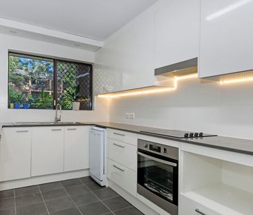 Peaceful and Private Home in Convenient Location - Photo 3